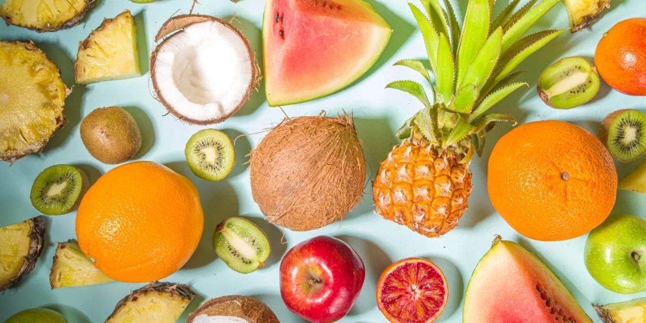 Letní ovoce a zelenina bohaté na vitamín C, E a A pro jarní a letní měsíce